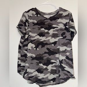 Old Navy Everywear tee